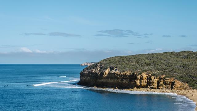 Stunning views of the ocean and cliffs