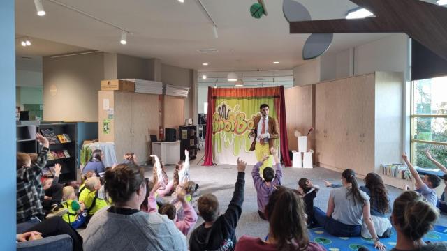 MrSnotbottom at Library winter program