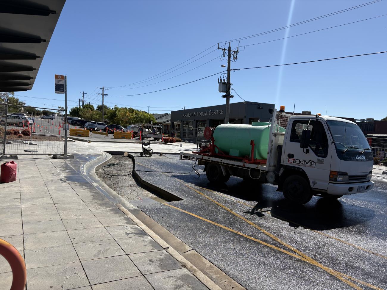 Wombat crossing high st