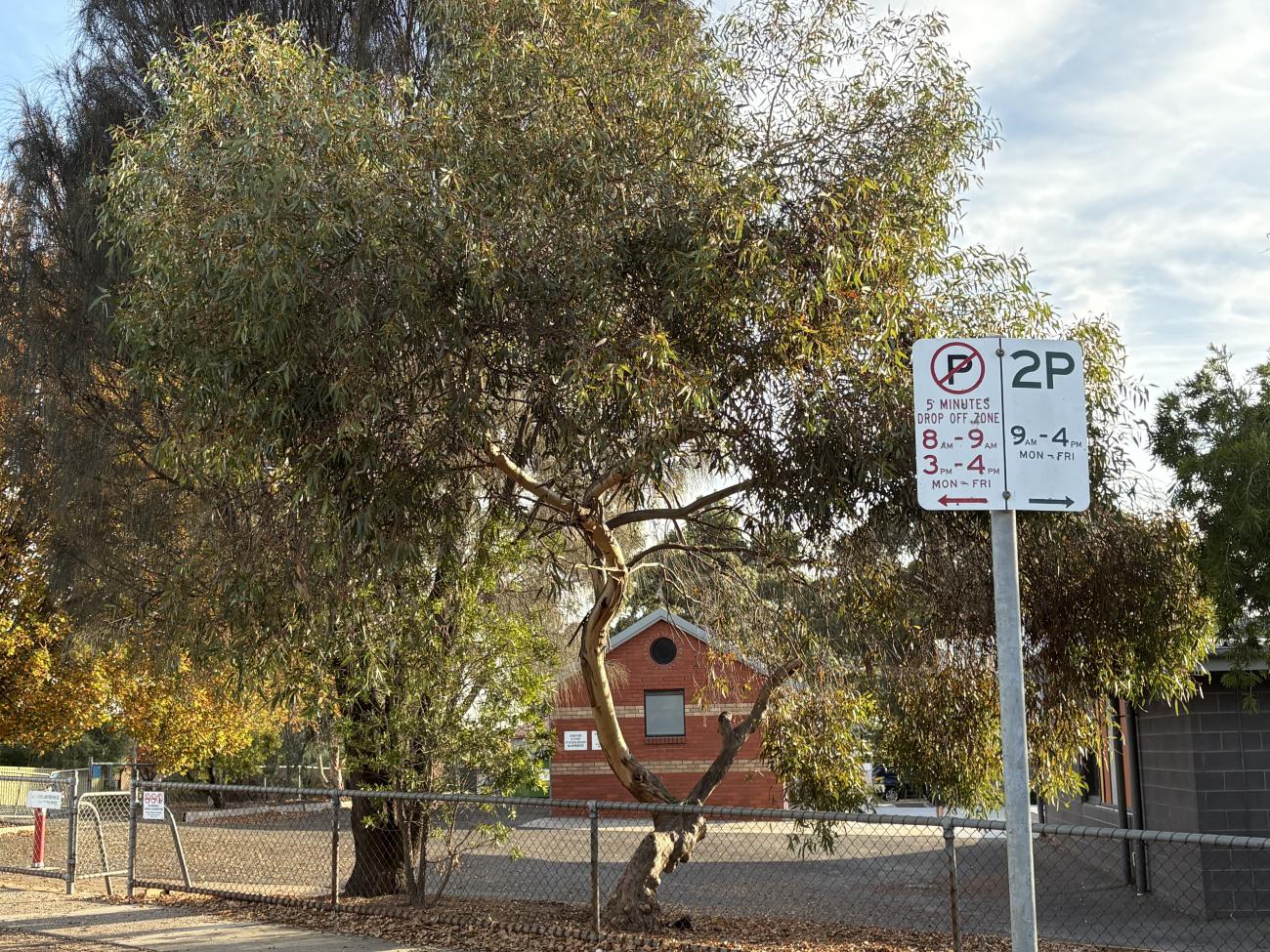 Ararat West PS parking