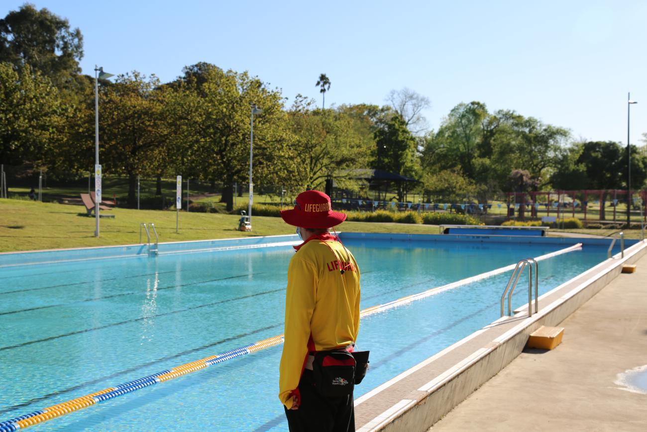 ARARAT outdoor pool 