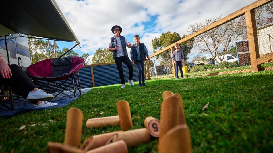 Acacia Caravan Park
