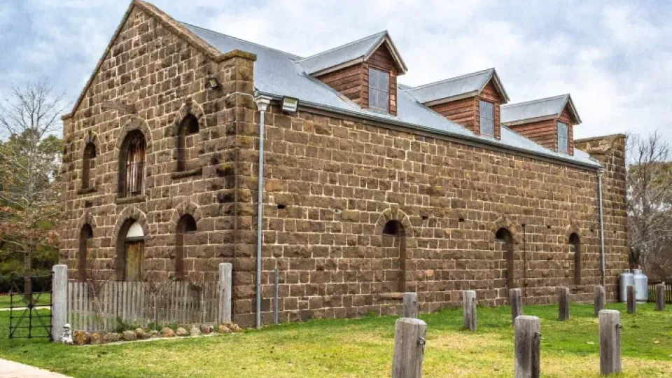 Cobb and Co changing station Buangor
